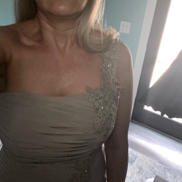 Hebeos A-Line/Princess One-Shoulder Long Chiffon Mother of the Bride Dress - Picture 5 of 7